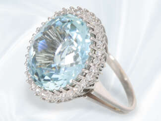 Ring: wunderschöner, sehr hochwertiger und handgefertigter vintage Aquamarin/Diamantring, tadelloser Aquamarin von ca. 20ct