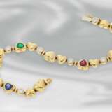 Armband: hochwertiges, goldenes Herzarmband mit Smaragd-, Rubin-, Saphir- und Brillantbesatz, ca. 2,54ct, 18K Gold, sehr teurer Markenschmuck von Zappe - photo 2