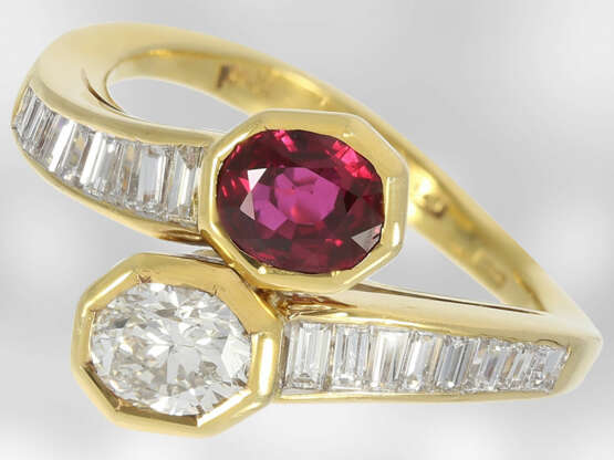 Italienischer Designerring mit Rubin und Diamanten, insgesamt ca. 2,31ct, teurer Markenschmuck von Damiani - photo 2