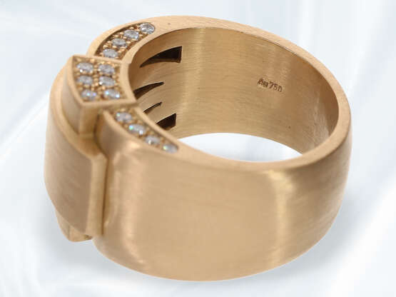 Ring: hochwertig und besonders breit gearbeiteter Designer-Goldschmiedering mit Brillanten, Jette Joop, 18K Gold - Foto 2