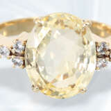 Ring: solide gearbeiteter vintage Goldschmiedering mit feinem gelben Saphir, ca.6,7ct - photo 4