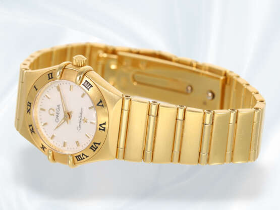 Armbanduhr: feine und hochwertige vintage Damen-Armbanduhr, Omega Constellation in Gold, Ref: 11627000 - Foto 3