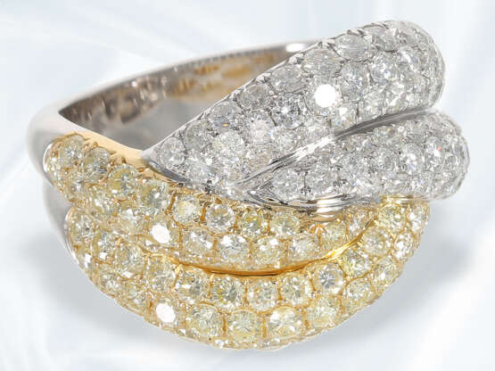 Ring: hochwertiger und sehr dekorativer Goldschmiedering mit feinen Brillanten, ca. 2,74ct, neuwertig - Foto 3
