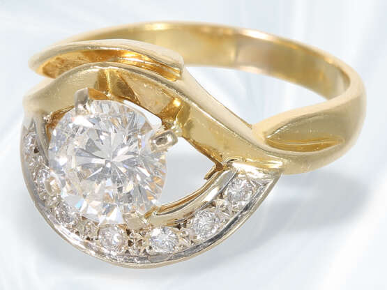 Ring: hochwertiger Goldschmiedering mit wertvollem Brillant, ca. 1,5ct - фото 4