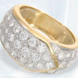 Ring: attraktiver und hochwertiger Goldschmiedering mit sehr feinem Brillantbesatz, ca. 2ct - Foto 1