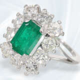 Ring: hochwertiger Smaragd/Brillant-Goldschmiedering, insg. ca. 4,2ct - Foto 4