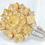 Ring: ungetragener, aufwendig gefertigter Diamant-Goldschmiedering, Handarbeit aus 18K Weißgold, ca. 3,97ct, Fancy Yellow! - фото 1