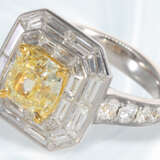 Sehr exklusiver Brillant/Diamant-Goldschmiedering mit einem gelben Fancy Diamanten von ca. 2,29ct, GIA-Report - photo 3