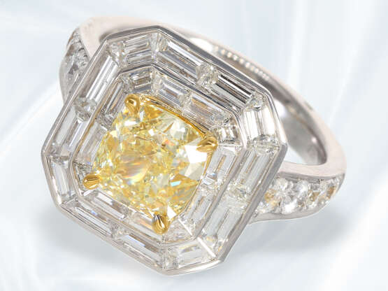 Sehr exklusiver Brillant/Diamant-Goldschmiedering mit einem gelben Fancy Diamanten von ca. 2,29ct, GIA-Report - photo 4