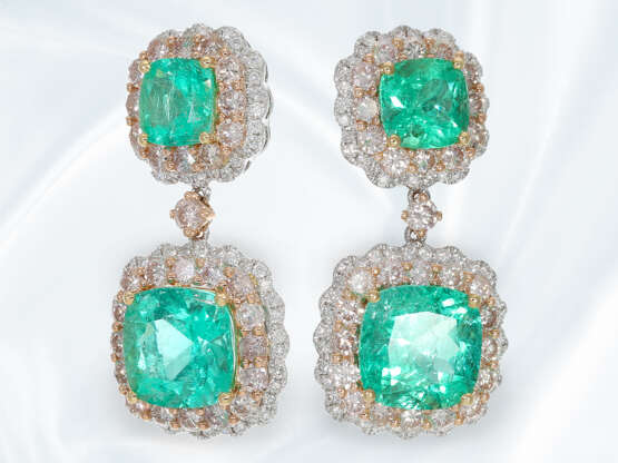 Sehr hochwertige Ohrringe mit Brillanten und besonders feinen Smaragden, ca. 11,94ct, 18K Weißgold, ungetragen - photo 4
