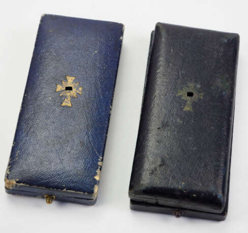 Ehrenkreuz der Deutschen Mutter, in Gold, im Etui - 2 Exemplare. - Foto 2