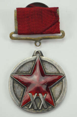 Sowjetunion: Medaille 20 Jahre Rote Arbeiter- und Bauernarmee, 1. Typ. - photo 1