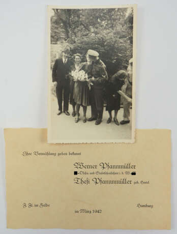Waffen-SS: Hochzeitsfoto und Vermählungsanzeige eines SS-Oberscharführer und Stabsscharführer i.d. Waffen-SS. - фото 1