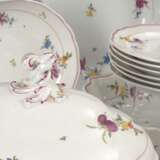 Speiseservice mit Blumendekor, Meissen. - photo 3