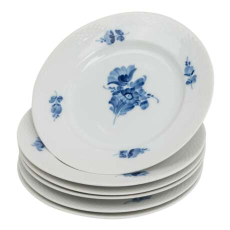 ROYAL COPENHAGEN Serviceteile 'Blaue Blume glatt', 20./21. Jh. - photo 2