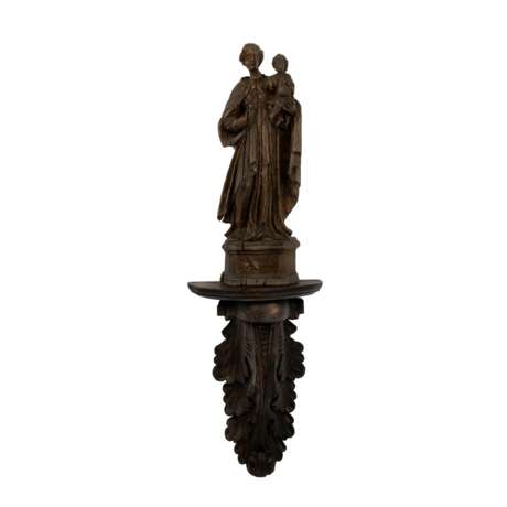 MADONNA MIT KIND, wohl 15./16. Jh., - фото 12