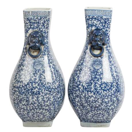 Paar Vierkantige, blau-weisse Vasen. CHINA, - Foto 4