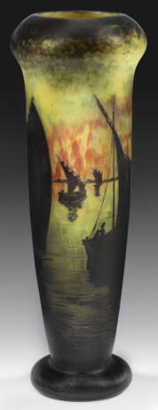 Selten große Jugendstil-Vase mit Fischerbooten von Daum - photo 1