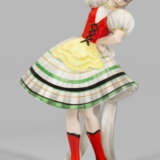 Seltene Figur einer jungen ungarischen Tänzerin in Tracht - photo 1
