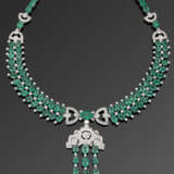 Mondänes Smaragd-Collier im Stil von Cartier der 20er Jahre - фото 1
