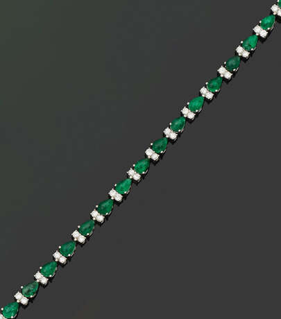 Hochfeines Smaragd-Brillantarmband - фото 1