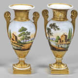 Paar Charles X-Vasen mit Landschaftsdekor - photo 1