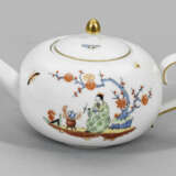 Kleine Teekanne mit Chinoiserie - photo 1