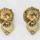 Paar dekorative Löwenkopf-Ohrringe von 1982 - Foto 1