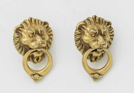 Paar dekorative Löwenkopf-Ohrringe von 1982 - Foto 1