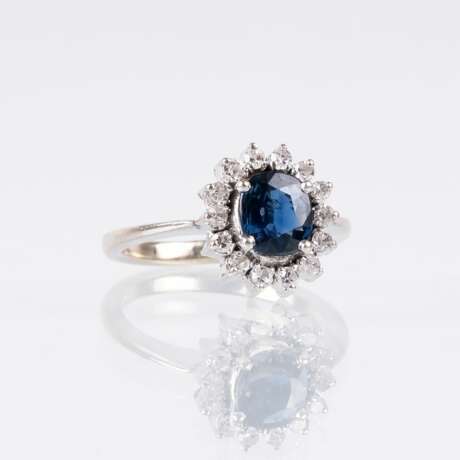 Zierlicher Saphir-Brillant-Ring. - photo 2