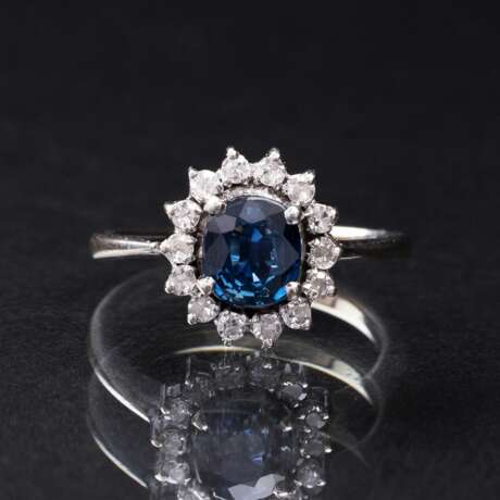 Zierlicher Saphir-Brillant-Ring. - photo 3