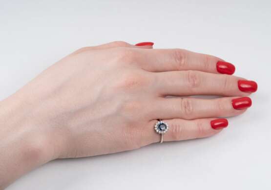 Zierlicher Saphir-Brillant-Ring. - фото 4