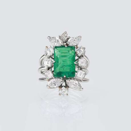 Hochfeiner Smaragd-Diamant-Ring. - фото 1