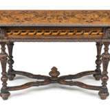 Prächtiger Salon-Tisch im Renaissance-Stil - Foto 4