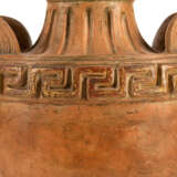 Paar dekorative Terracotta-Vasen im antiken Stil - фото 5
