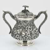 Four-piece coffee service decorated with dense floral relief - Foto 8