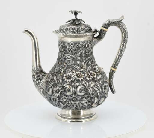 Four-piece coffee service decorated with dense floral relief - photo 17