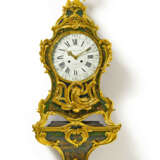 Louis XV pendulum clock on console with chinoiseries - photo 1