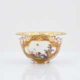 Tea bowl and saucer with chinoiseries - фото 8