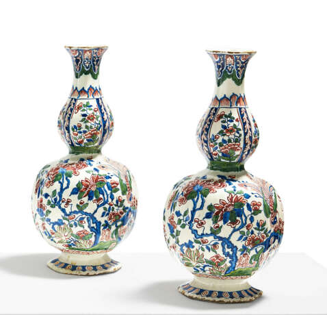 Pair of Kashmir vases - photo 1