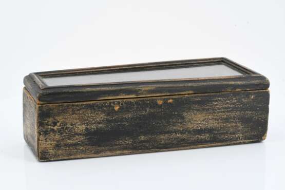 'Tödlein' in a glass coffin casket - photo 4