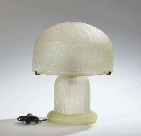 Large table lamp with geometric decor - фото 3