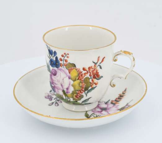 Cup and saucer with floral décor - Foto 1