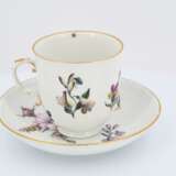Cup and saucer with floral décor - Foto 3