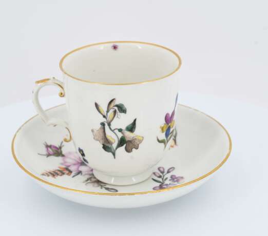 Cup and saucer with floral décor - Foto 3
