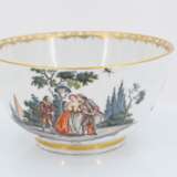 Bowl with Watteau scenes - фото 4