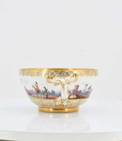 Small Double-Handled Tureen and saucer with Landscape paintings - фото 9