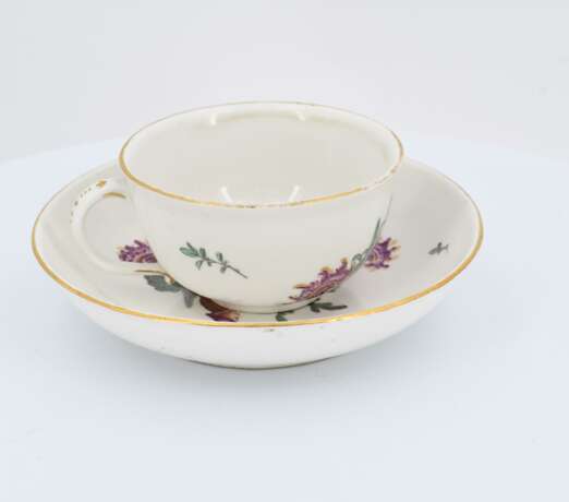 Cup and saucer with chinoiseries - Foto 4