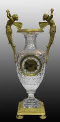 Uhren-Vase mit сильфидами
