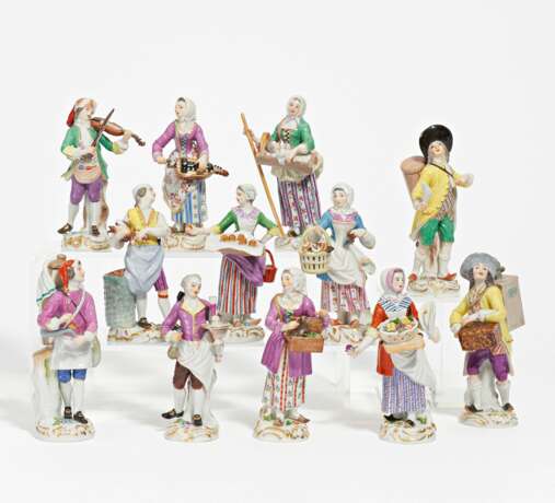 12 figurines from a series "Cris de Paris" - photo 1